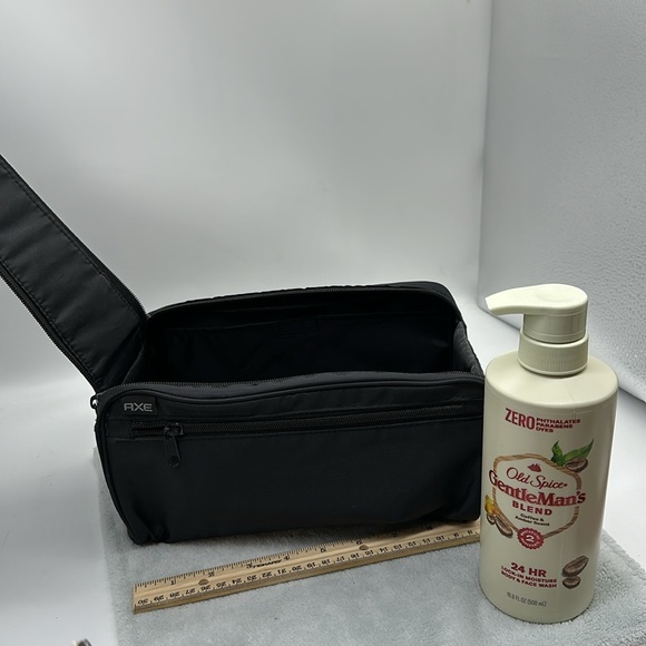 Old Spice Gentleman’s Blend-Body & Face Wash with Dopp AXE Bag-Lot of 2 Items - Picture 6 of 11